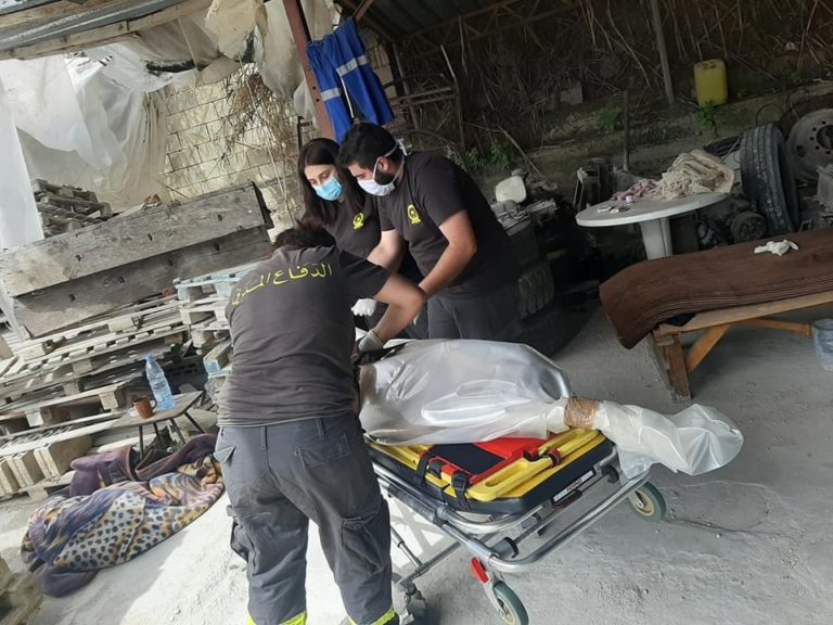 نقل جثة عامل اجنبي من عمشيت