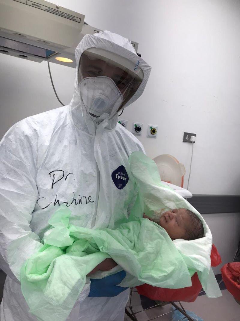 ولادة قيصرية ناجحة لمصابة بكورونا في مستشفى الحريري