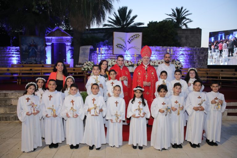 كورونا لم يمنع المسيح من دخول قلوب الأطفال في عمشيت