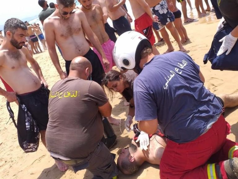 ‎انقاذ ثلاثة مواطنين من الغرق مقابل شاطئ مستيتا.