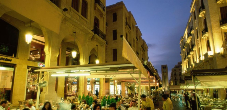 نقابة أصحاب المطاعم: نعمل لتعديل قانون التدخين وتقديم إرشادات وقائية