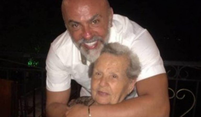 بالفيديو: وجيه صقر يعلن عن تعافيه ووالدته من “كورونا”