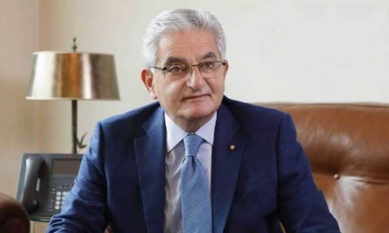 صفير: طلب رد الأموال المحولة للخارج “حرتقة سياسية”