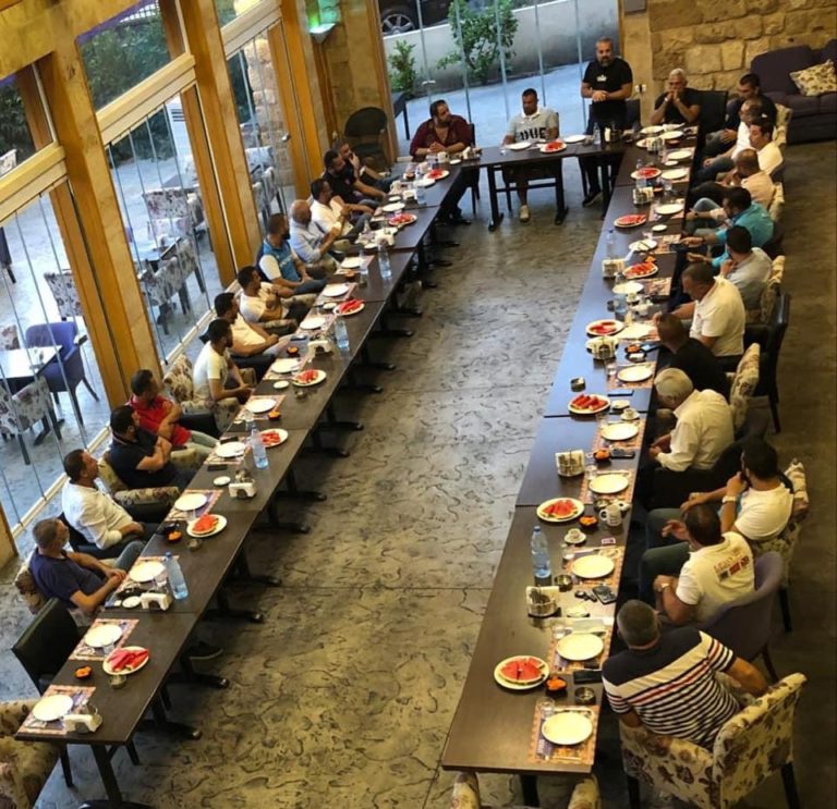 بالوثيقة تجمع أصحاب المطاعم والمقاهي اللبنانية  : طلب الرجوع عن قرار تقديم الأرجيلة في الأماكن الخارجية فقط