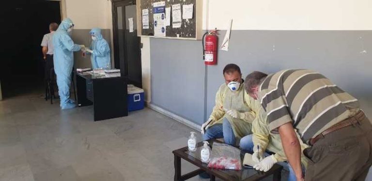 السلطة تواجه العاصفة الوبائية بوتيرة سلحفاتية بطيئة