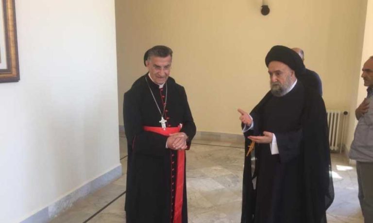 الراعي استقبل زوارا في الديمان أيدوا مواقفه : الحياد في أساس التكوين والتاريخ اللبناني وسأدعو لحوار جامع لا يستثني أحدا