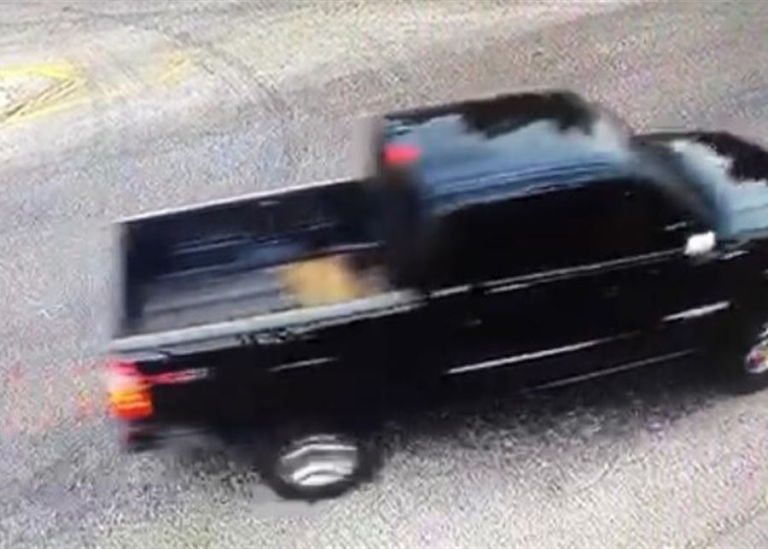 تاكوما اسود اللون يثير البلبلة في قرى قضاء جبيل.. سرقة وتعرّض للسيارات وهذه التفاصيل