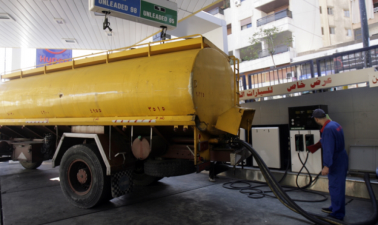 تيار سياسي يوزّع المازوت بسعر منخفض في بعض المناطق الجبيلية