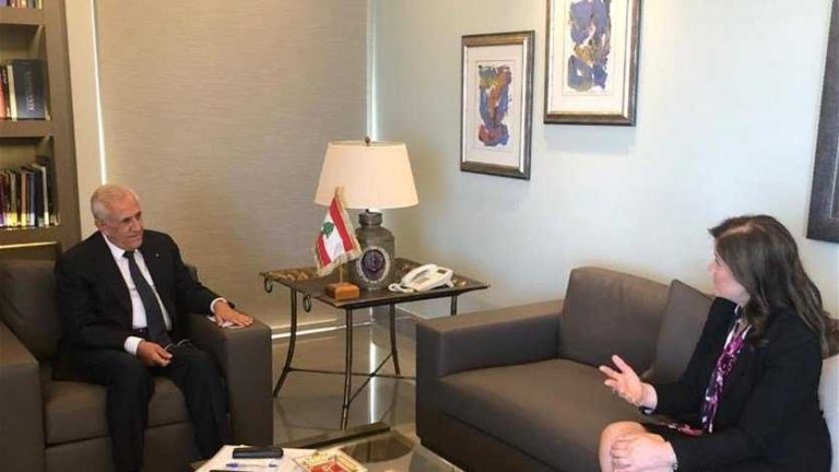 سليمان يلتقي شيا: لدعم الحياد دوليا