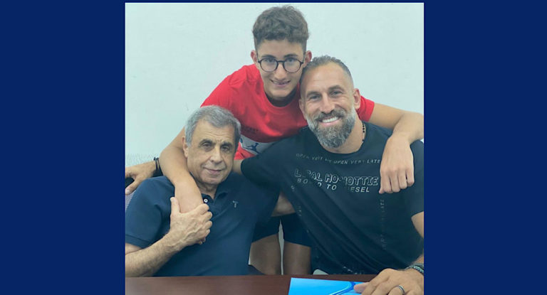 بالصورة: سابقة تاريخية بالسلة اللبنانية… فادي الخطيب يلعب بجانب ابنه جهاد!