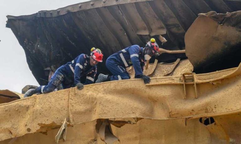 أكثر من 60 مفقوداً تحت ركام بيروت ووفاة زوجة السفير الهولندي.. شرح عسكري ميداني لكيفية البحث عن جثث