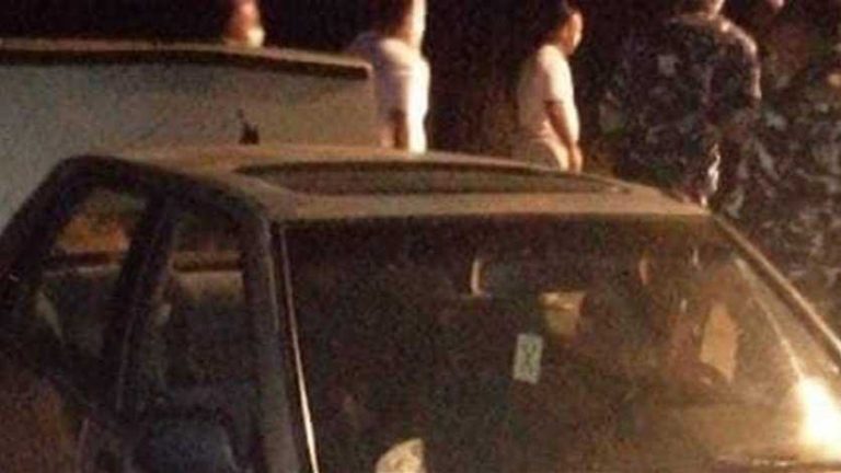 “المعلومات” تسلّمت موقوفاً من القوة المشتركة الفلسطينية بعد اشتباك معه فجرا… واشتباه بضلوعه بجريمة كفتون