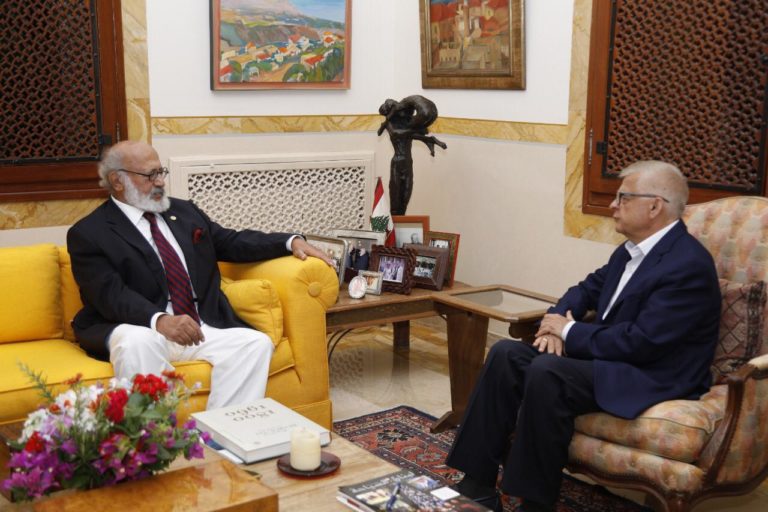 زاسبيكين زار اده مودعا: أتمنى خروج لبنان من أزمته من دون الانزلاق الى كارثة