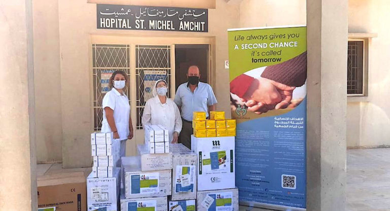 ميشال يوسف نصور  يقدّم هبة طبيّة لبلدية عمشيت لمواجهة جائحة كورونا