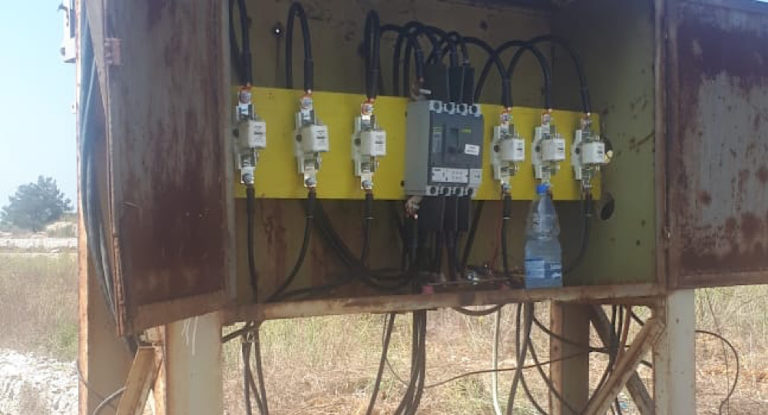 ‎سرقة كابلات كهربائية في معاد