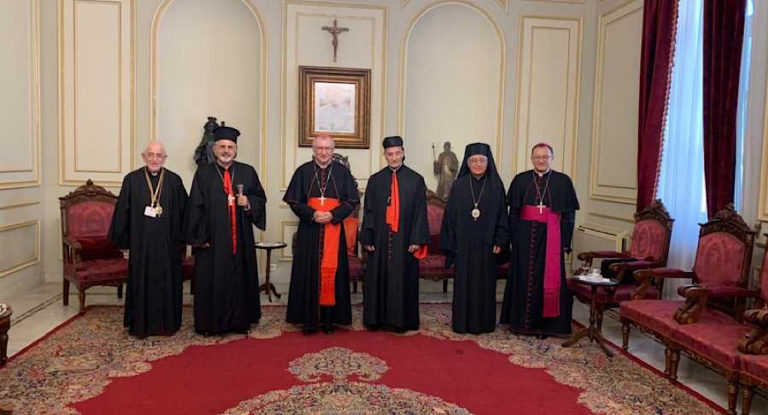 هذا ما أبلغه أمين سرّ الفاتيكان للبطاركة..