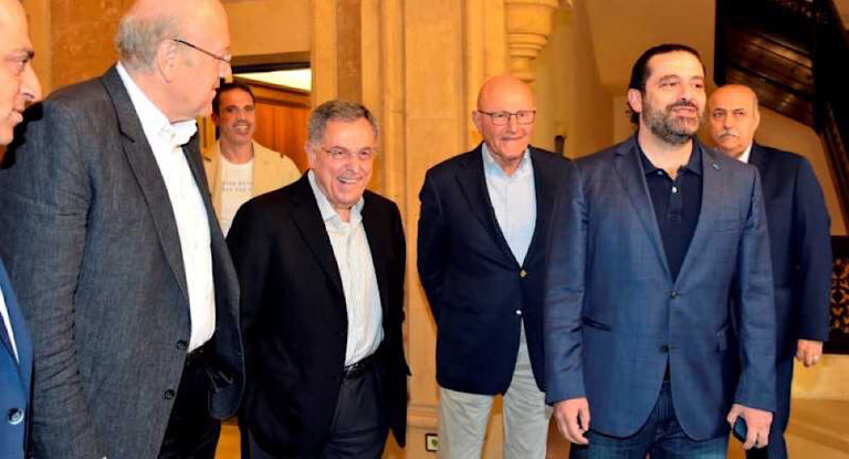 الرؤساء السابقون للحكومة: ليسارع وزير الاعلام إلى تقديم استقالته!