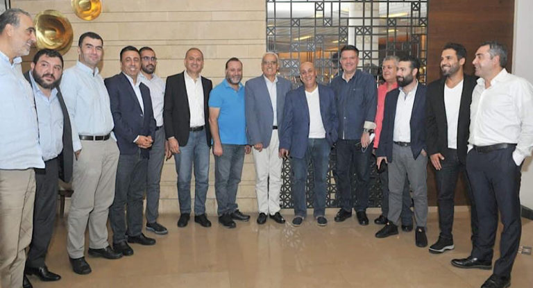 حفل عشاء تكريمي على شرف رئيس نادي الصحافة الإعلامي بسام أبو زيد