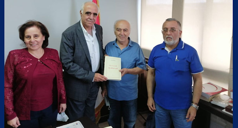 القصيفي تسلم من عاطف مرعي كتابه الجديد:يثري المكتبة اللبنانية ويقدم إضافة نوعية