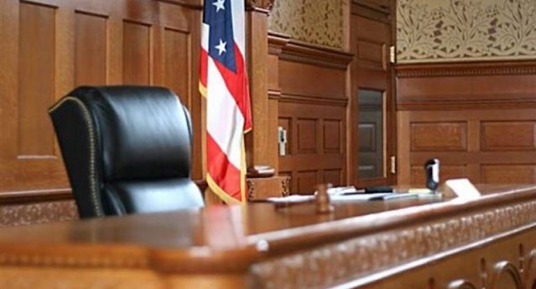 سابقة تاريخية في أميركا… ما فعله النواب برئيسهم