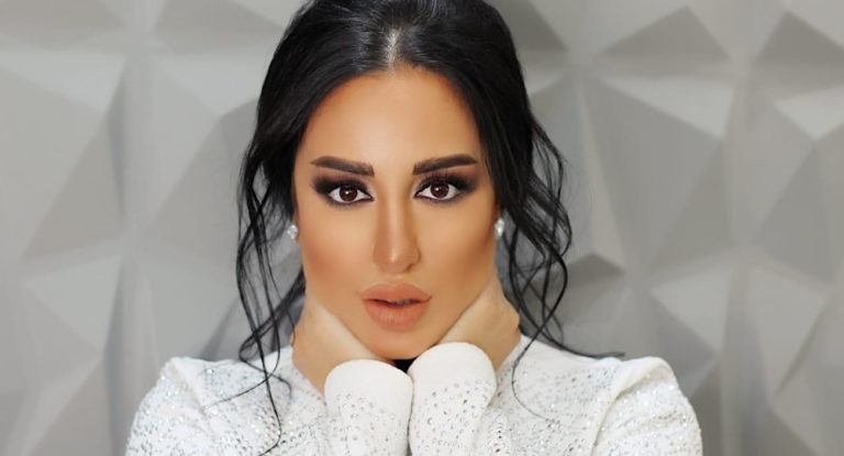 ليال الخوري تتألّق بالأبيض…