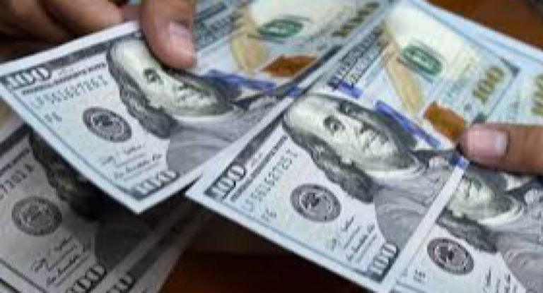 الدولار على عتبة الـ 9 آلاف.. كيف افتتحت السوق  اليوم؟