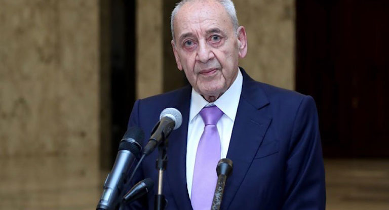 صورة قديمة ونادرة للرئيس بري من أيّام طفولته.