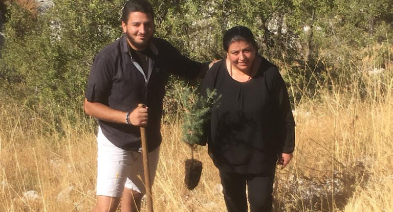 قداس لشهداء فوج اطفاء بيروت وغرس أرز تخليدا لذكراهم