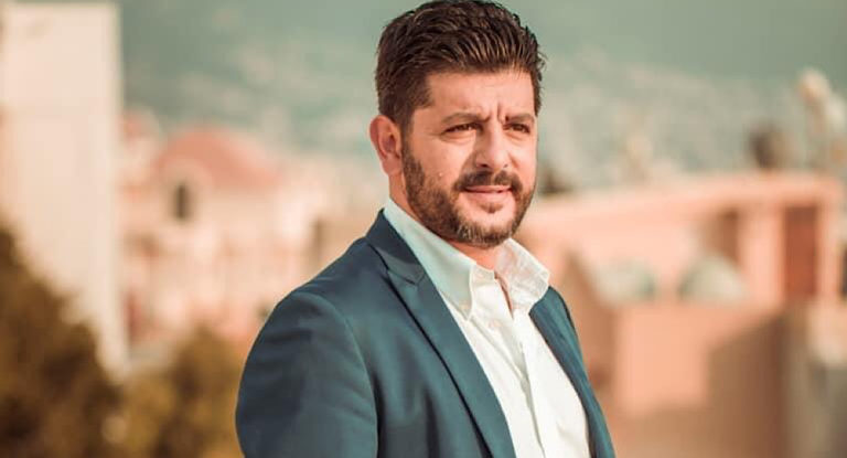 بالصورة – الممثّل طوني عيسى يُرزق بمولودته الأولى.. “طلّت تاليّا”