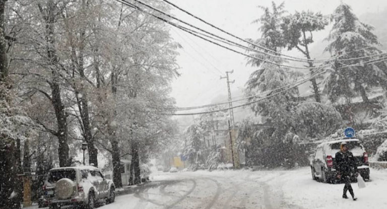 حرارة 10 تحت الصفر وثلوج على ارتفاع 200 متر