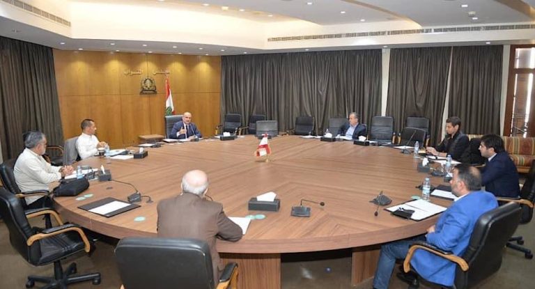 اجتماع لجنة الشباب والرياضة لجدولة اقتراحات ومشاريع القوانين المطروحة .