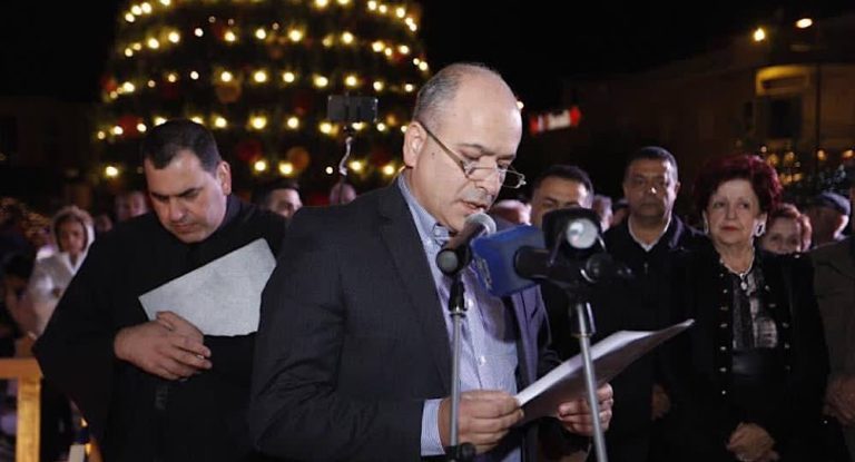 رئيس بلدية جبيل: كرنفال الميلاد في المدينة “بيضوّي الأمل بقلوب أطفالنا”