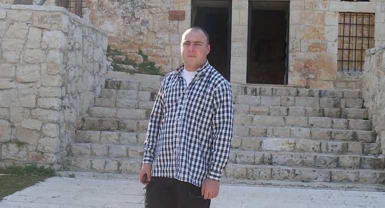 بلديّة جبيل-بيبلوس تنعي الشاب ربيع بيلان