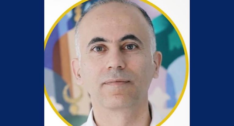 كاهن من أبرشية جبيل يتصدر على الشرق الأوسط و شمال أفريقيا