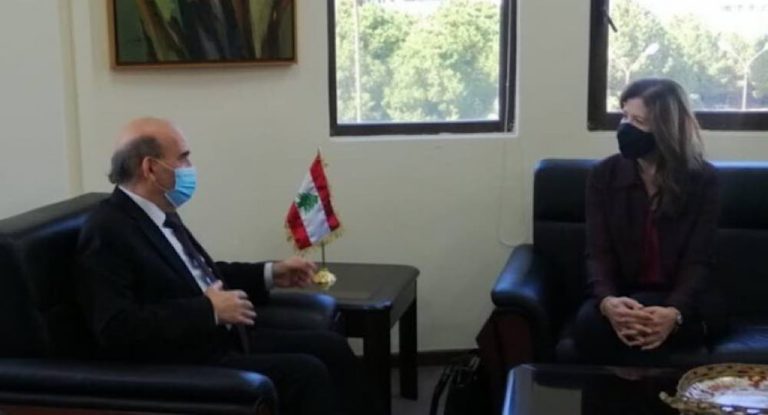 لقاء وهبة وشيا.. سلس وايجابي