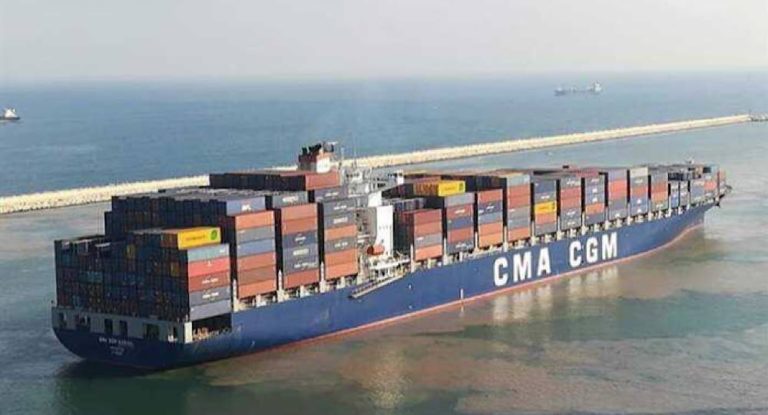 موظفون بالجمارك قيد التحقيق.. ابتزاز مالي بمرفأ بيروت؟