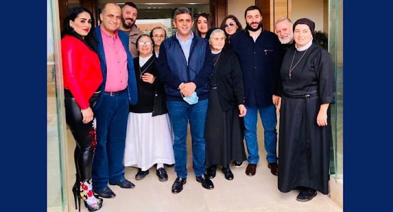 بمسعى من الحواط، خيرو يوزع أكثر من ٣٠٠ حصة لدار المسنين في حبوب