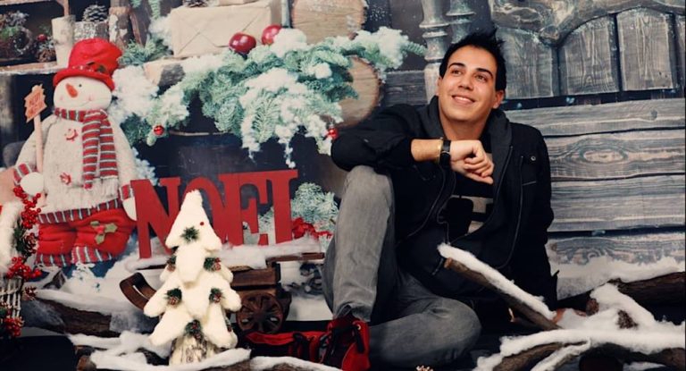 “عيد سعيد” من جورج مانوكيان الى كلّ اللبنانيين!