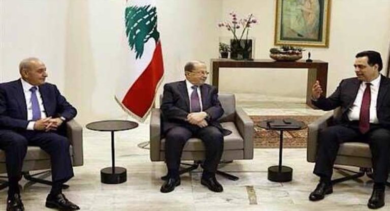 لقاء ثلاثي بين الرؤساء في بعبدا لبتّ مسألة المرسوم الجمهوري