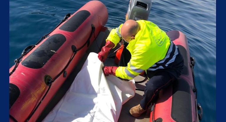 بالصور : انتشال جثة قبالة برج الفيدار