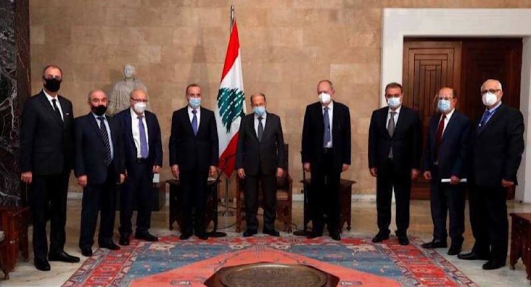 عون تسلم من اعضاء المجلس الدستوري تصاريح الذمة المالية: معالجة النصوص التي تحدد صلاحيات الوزراء وتمنع اي التباس في عملهم