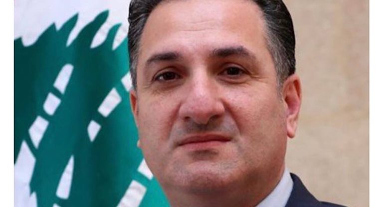 بالتفاصيل تعديل الأسعار الرسمية للخطوط الخلوية المميزة أرقامها