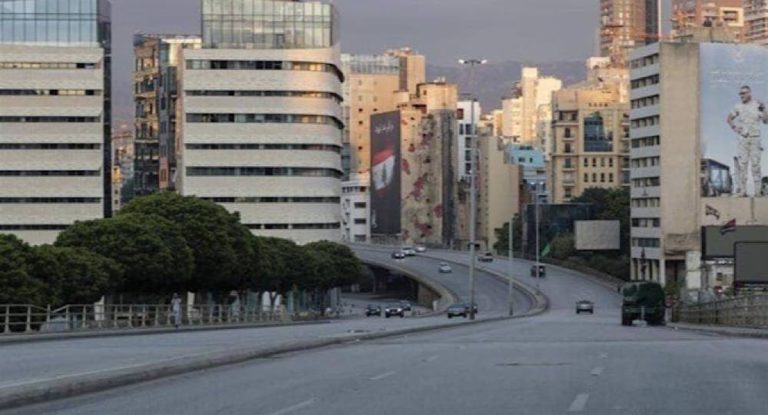 ما هي المؤسسات التي يستوجب على المواطنين الاستحصال على اذن من المنصة للدخول اليها؟