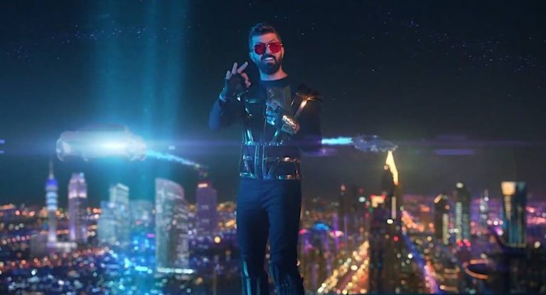 سيف نبيل “قوي قوي” … يغني، يرقص ويبدع!