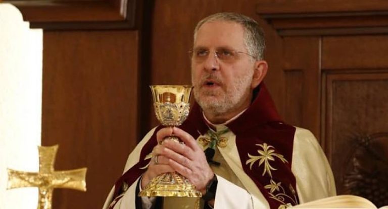 بيان صادر عن المطران عون لرعايا أبرشية جبيل يتعلّق بالسياسة.. فماذا جاء فيه؟