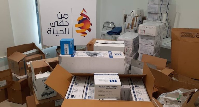 مستلزمات طبيّة من جمعية “من حقي الحياة” إلى مستشفى سيدة المعونات الجامعي، وسيدة ماريتيم- جبيل