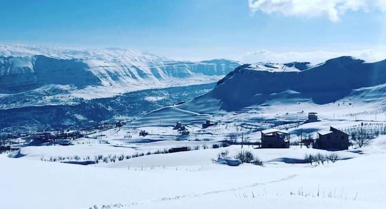 رغم التعبئة رحلات الى الثلج في اللقلوق وصرخة للأهالي…