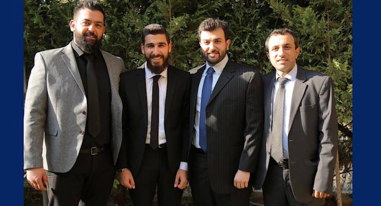 بالصور :امام مدينة جبيل أحمد اللقيس يعقد قرانه.