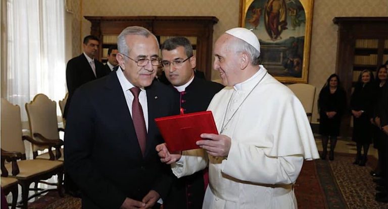 رسالة شكر من الرئيس السابق ميشال سليمان إلى البابا فرنسيس