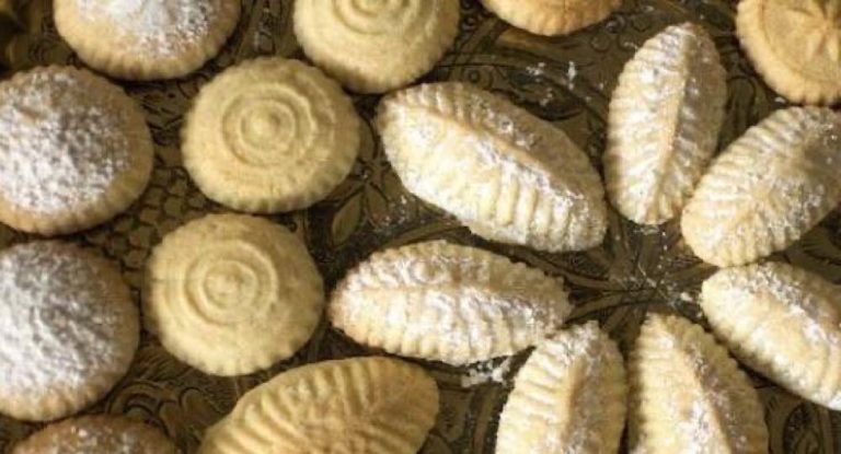 ٣٠٠ كيلو معمول إلى ٣٠٠ عائلة في هذه الرعية الجبيلية .